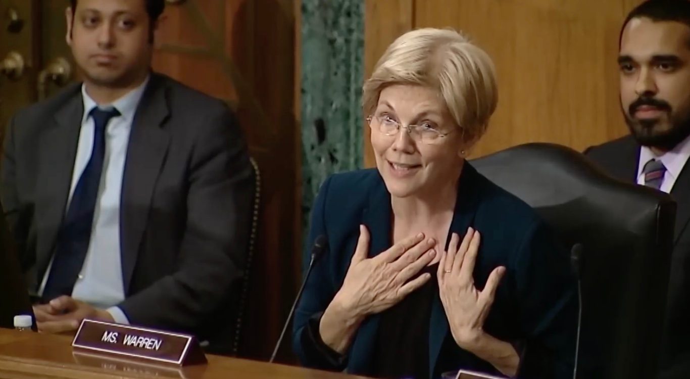 Elizabeth Warren Makes Opposing Comments Against Netflix-Warner Bros. Deal